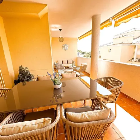 Mimosas Golf アパート